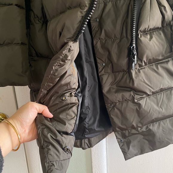 Women’s Moncler down jacket with camouflage dyed rabbit fur collar! - Picture 7 of 16